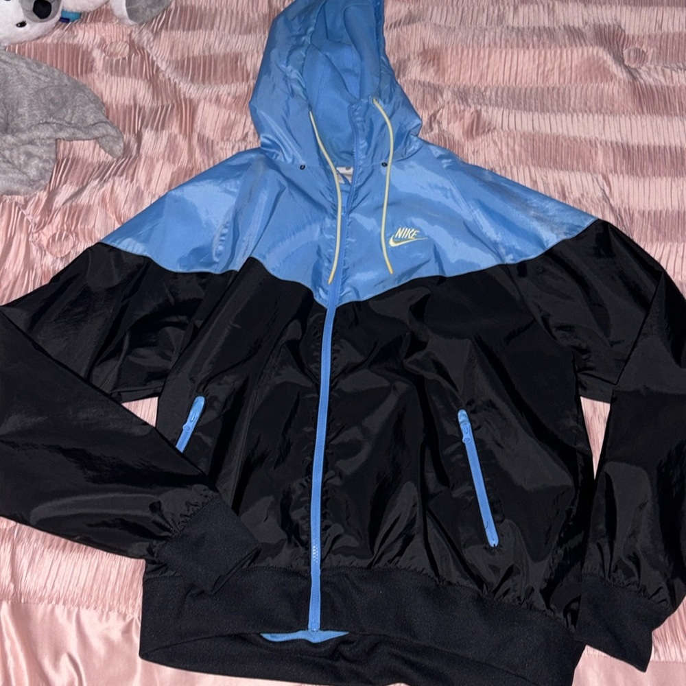 Men’s Nike Windbreaker - Picture 1 of 3
